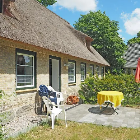 Familie Horn - Urlaub Im Reetdachhaus In Schleswig-holstein