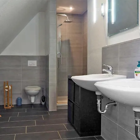 Familie Horn - Urlaub Im Reetdachhaus In Schleswig-holstein Silberstedt