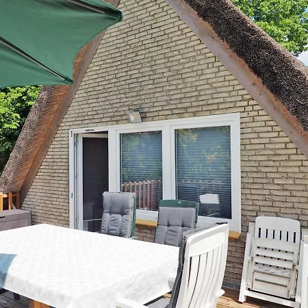 Ferienhaus Familie Horn - Urlaub Im Reetdachhaus In Schleswig-holstein Silberstedt
