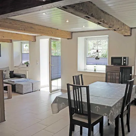 Familie Horn - Urlaub Im Reetdachhaus In Schleswig-holstein Ferienhaus